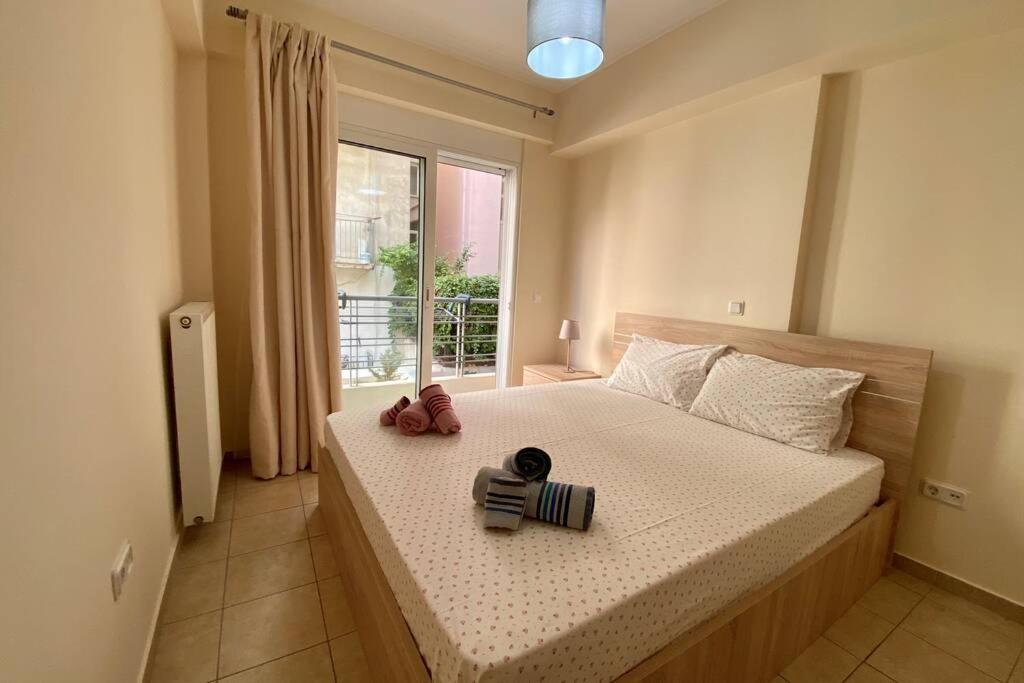 Nikitas' Apartment By The Tube Atenas Exterior foto